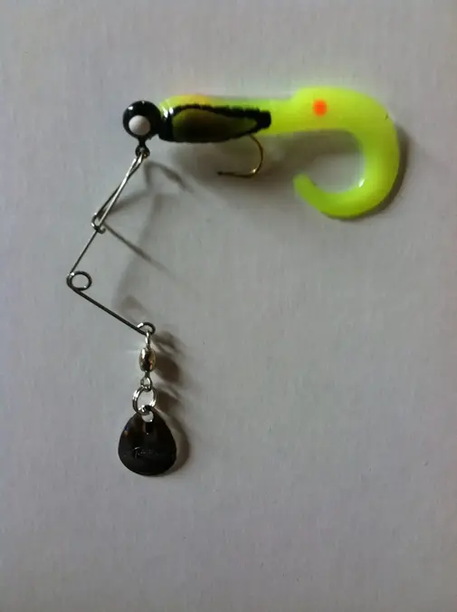 Betts Spin 1/16 Split Tail - Blk.Stripe/Ch.Orange