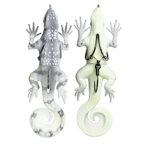 Lunkerhunt Skitter Lizard 3/4oz 5.25" - Albino...